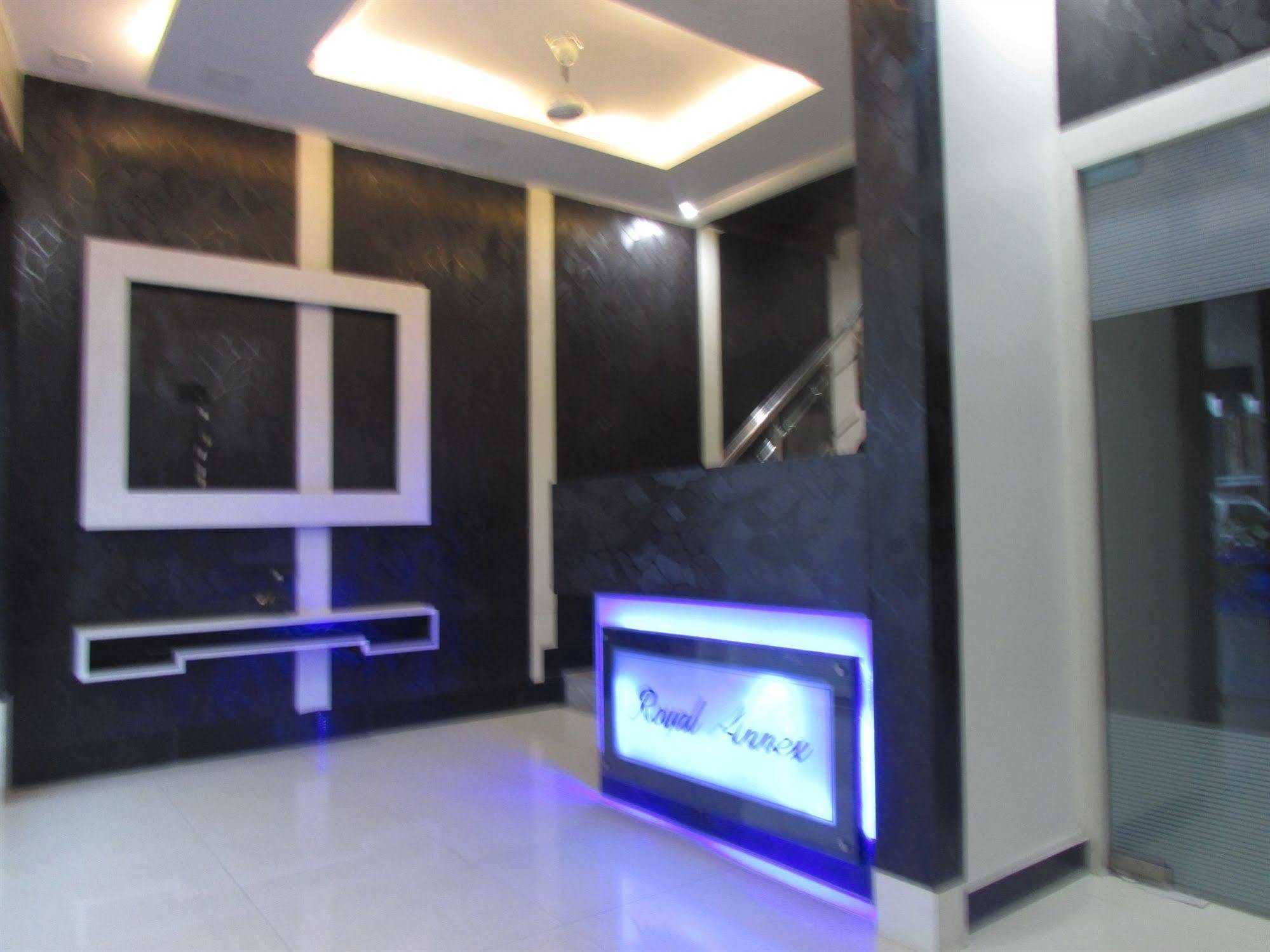 Royal Annex Hotel Mumbai Bagian luar foto